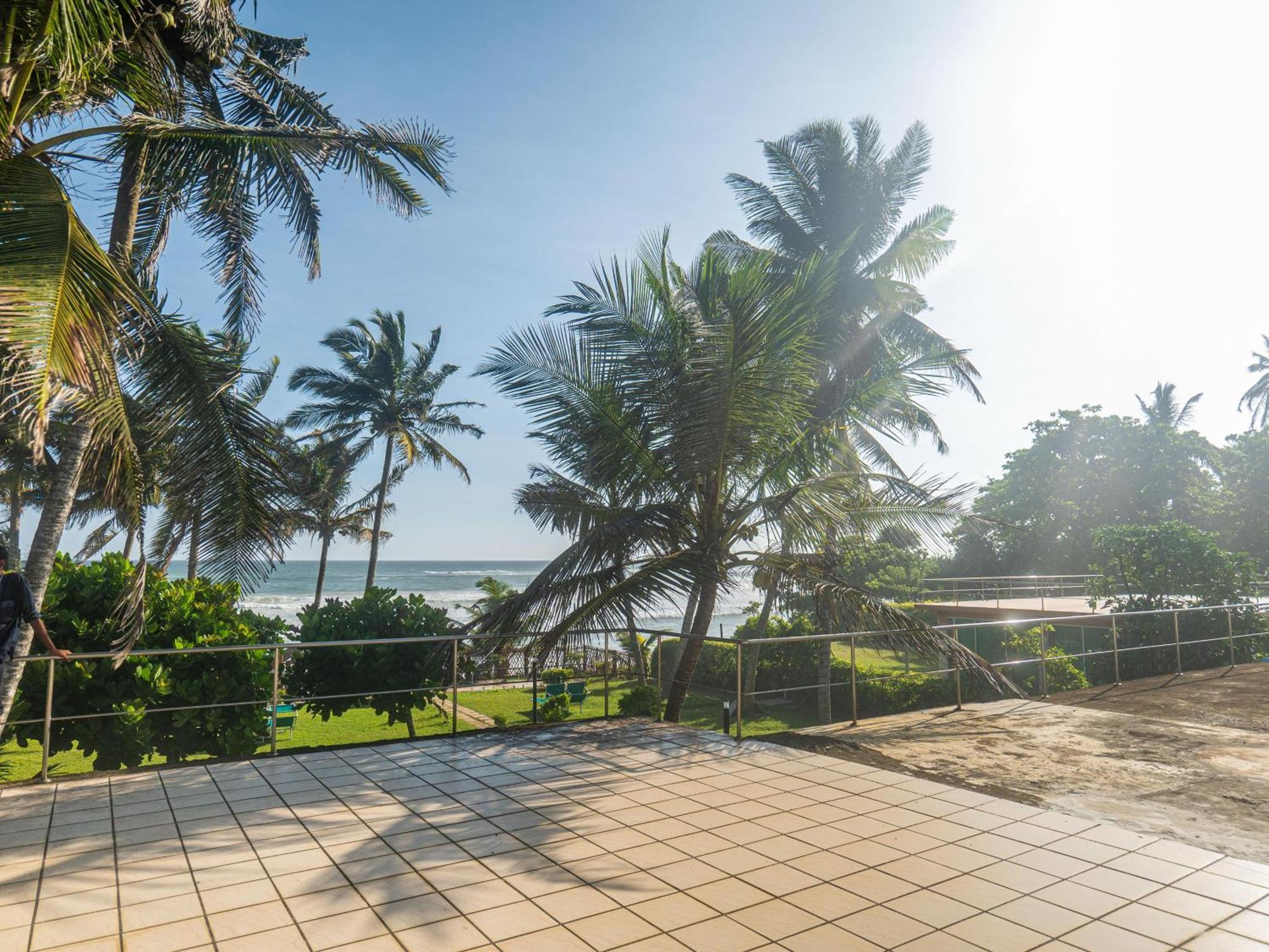Amaya Beach Hotel Dikwella Exterior foto
