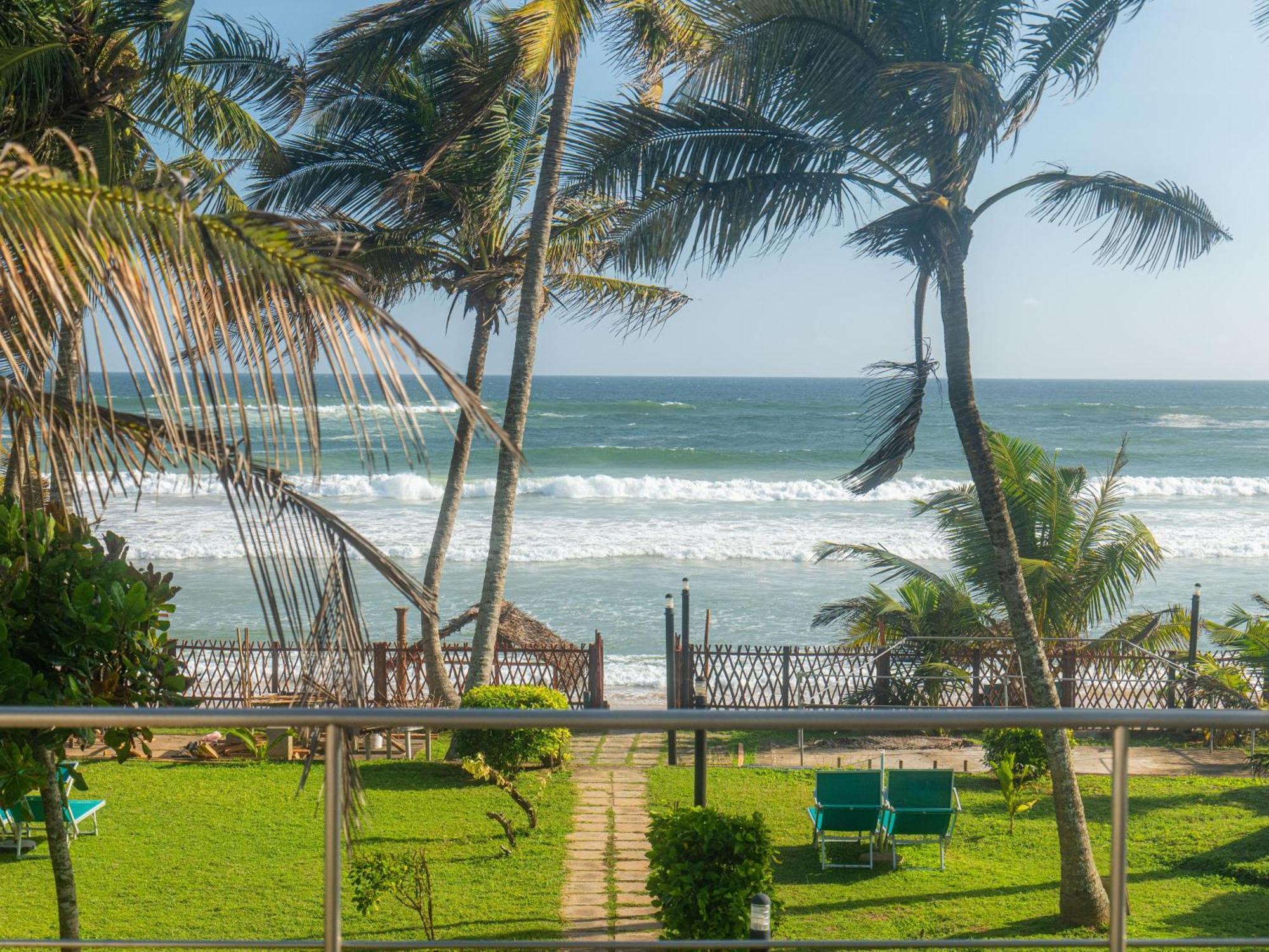 Amaya Beach Hotel Dikwella Exterior foto