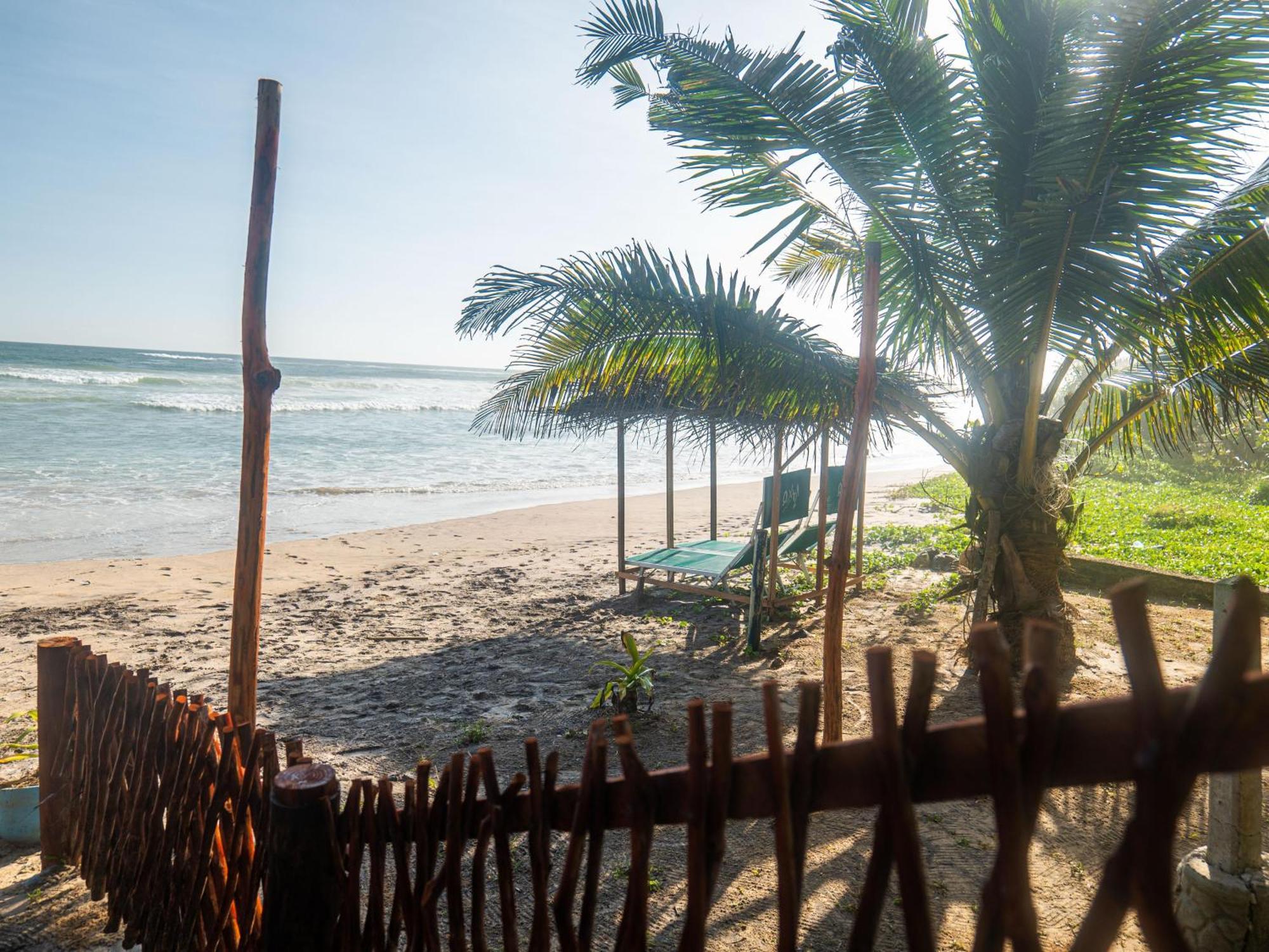 Amaya Beach Hotel Dikwella Exterior foto